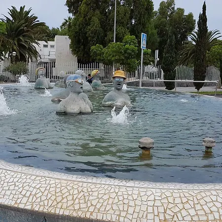 Charmant Et Coquet * طوستا ديل سيلونثيو